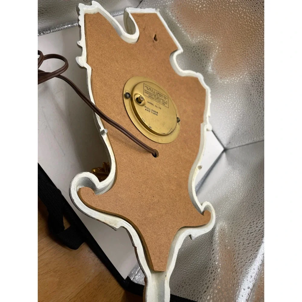 United Clock Corp vintage united